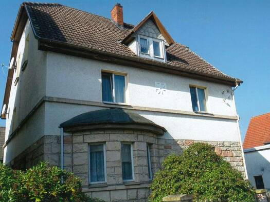 Einfamilienhaus zum Kauf 148.000 € 5 Zimmer 130 m² 1.471 m² Grundstück frei ab sofort Fambach 98597