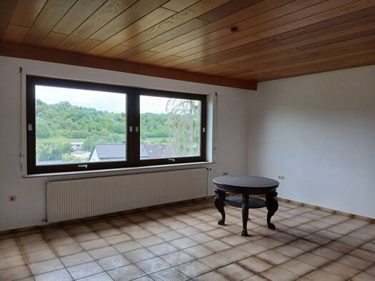 Wohnung zur Miete 980 € 5 Zimmer 120 m² Geschoss EG/2 frei ab 01.10.2026 Röttingen 97285