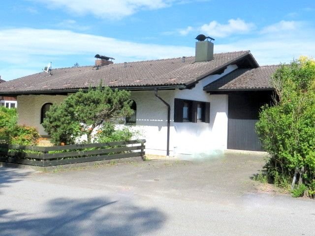 Einfamilienhaus zum Kauf 375.000 € 6 Zimmer 191 m²<br/>Wohnfläche 1.133 m²<br/>Grundstück ab sofort<br/>Verfügbarkeit Hinterreckenberg Winzer 94577