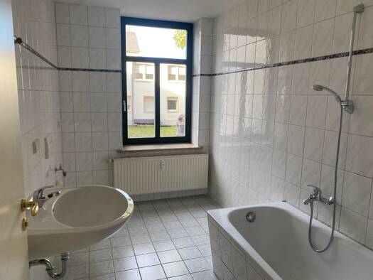 Wohnung zum Kauf 44.900 € 2 Zimmer 56,6 m² EG Alexanderstraße 4 Pölbitz Zwickau 08058