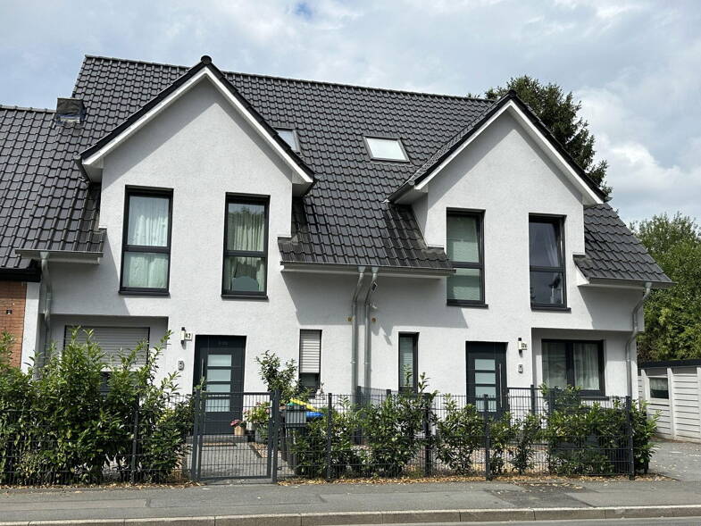 Reihenendhaus zur Miete 3.150 € 6 Zimmer 190 m² 480 m² Grundstück frei ab 01.07.2025 Vennhausen Düsseldorf 40627