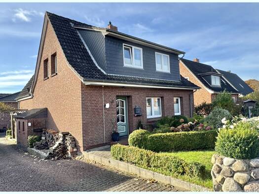 Einfamilienhaus zum Kauf 295.000 € 5 Zimmer 135 m² 305 m² Grundstück Husum 25813