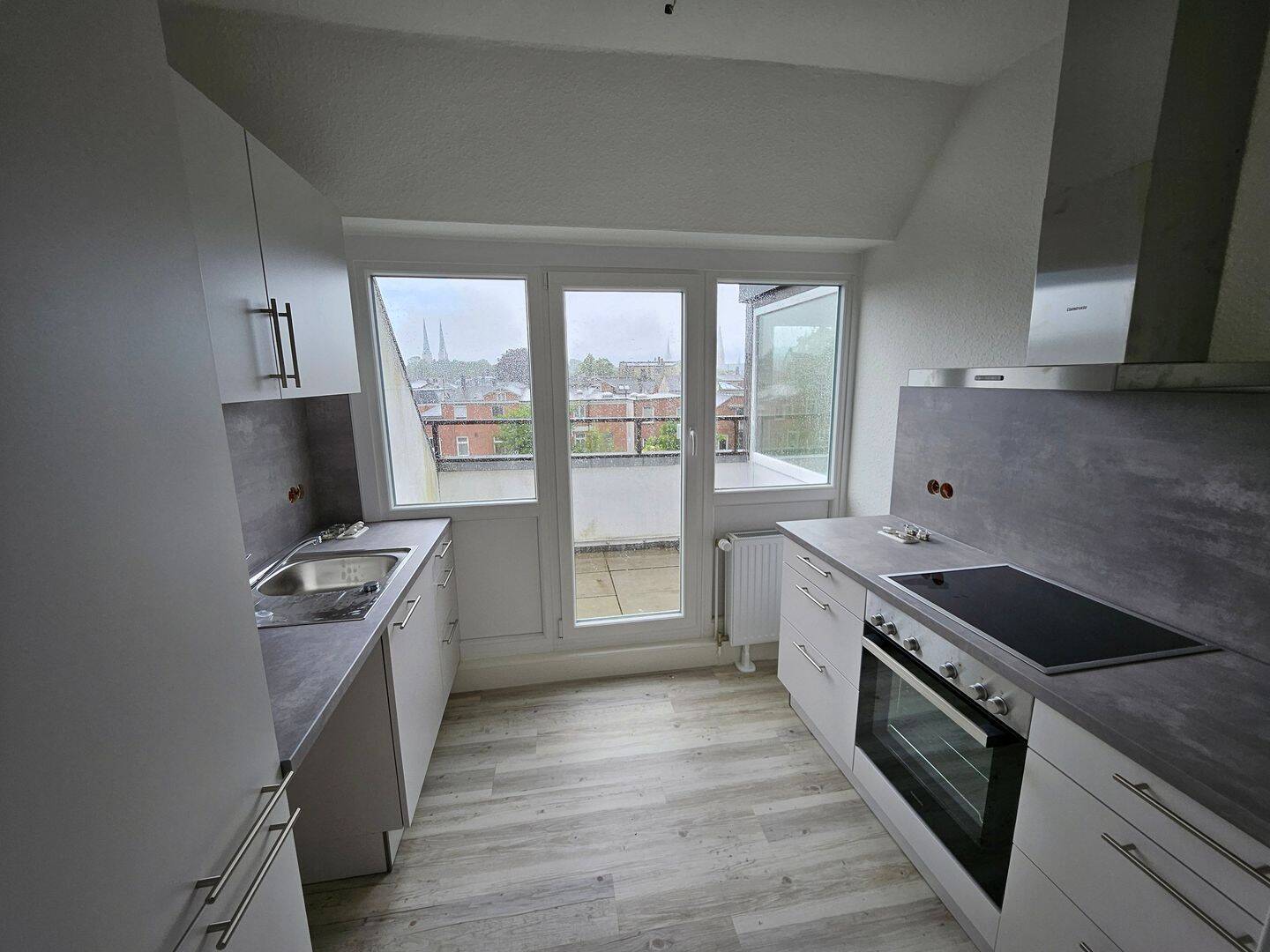 Renovierte DG-Wohnung mit Balkon in Wakenitznähe – Lübeck – Vorschaubild 5