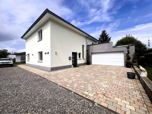 Haus zum Kauf 835.000 € 6 Zimmer 213 m² 1.246 m² Grundstück Herbertingen 88518