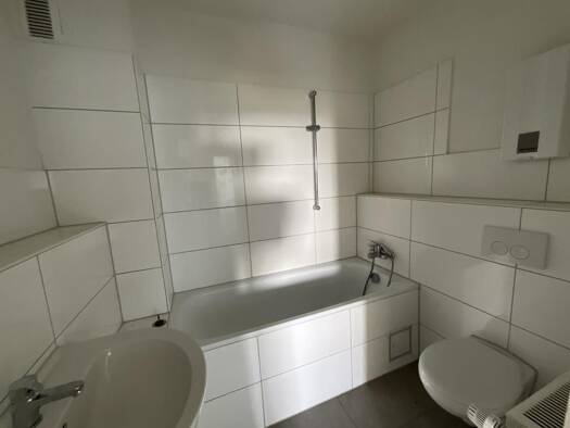 Wohnung zur Miete 479 € 2 Zimmer 61,2 m² 7. Geschoss Von-Humboldt-Straße 2 Birth Velbert 42549