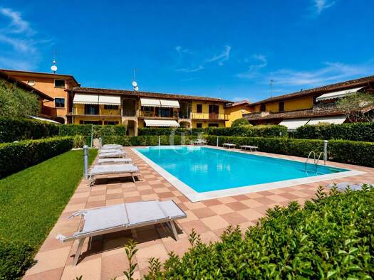 Villa zum Kauf 390.000 € 5 Zimmer 198 m² Via Stadion 10 Solferino 46040