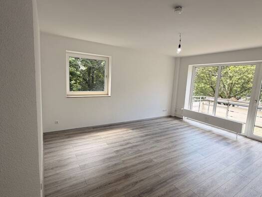 Wohnung zur Miete 589 € 3 Zimmer 77,6 m² 3. Geschoss frei ab 16.08.2026 Bahnhofstr. 73 Mittelmeiderich Duisburg 47137