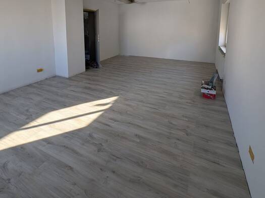 Wohnung zur Miete 1.150 € 2,5 Zimmer 80 m² Geschoss 1/3 frei ab 15.12.2026 Griesheim 64347