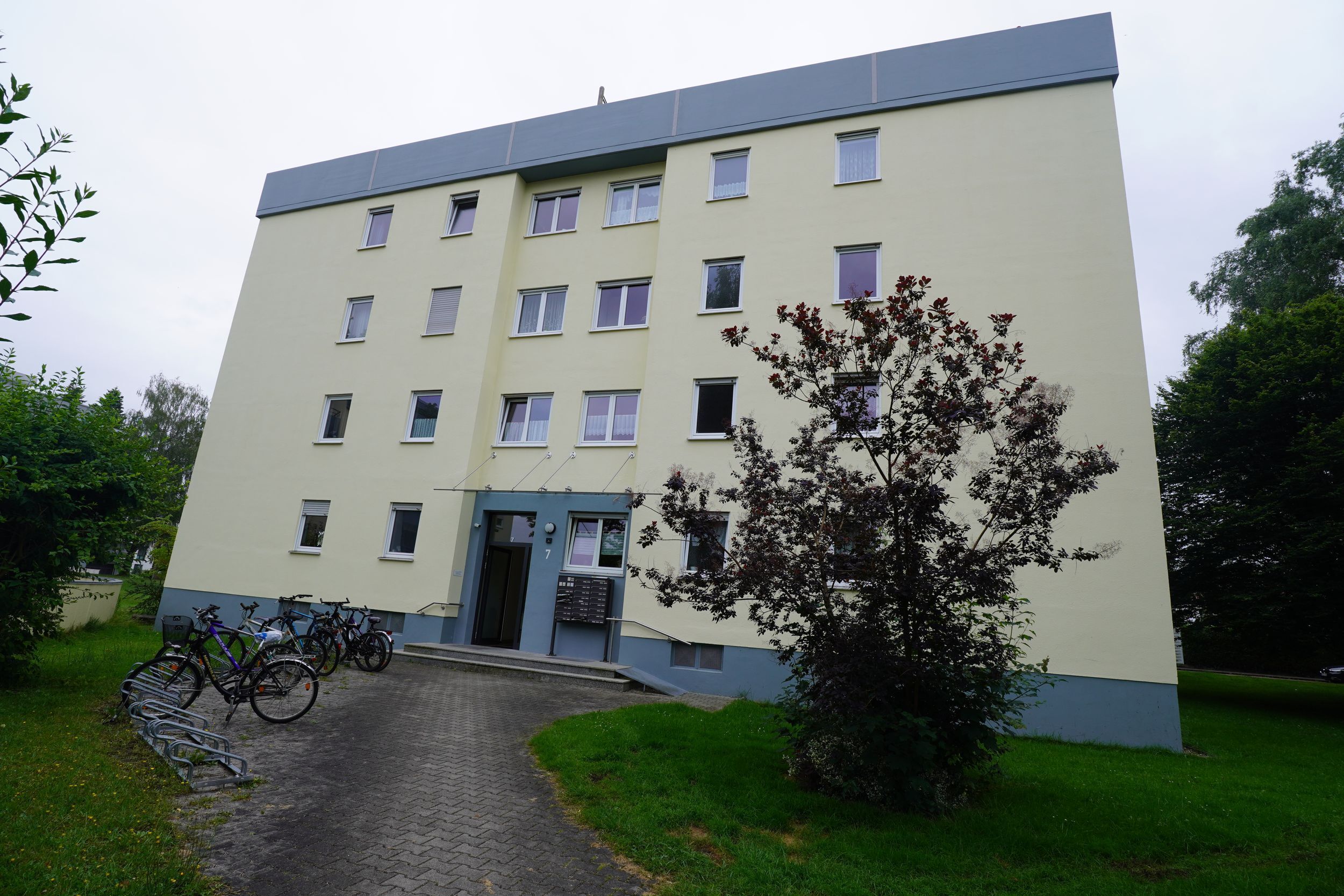 Apartment zur Miete 860 € 3 Zimmer 74,7 m²<br/>Wohnfläche EG<br/>Geschoss ab sofort<br/>Verfügbarkeit Parkstraße 7 Neusäß Neusäß 86356