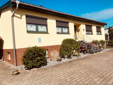 Einfamilienhaus zum Kauf 5 Zimmer 150 m² 1.175 m² Grundstück Neustadt-Glewe Neustadt-Glewe 19306