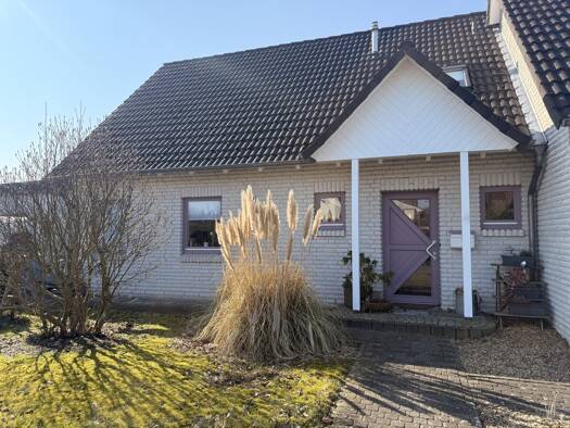 Doppelhaushälfte zum Kauf 295.000 € 4 Zimmer 113 m² 620 m² Grundstück Groß Mackenstedt Stuhr 28816