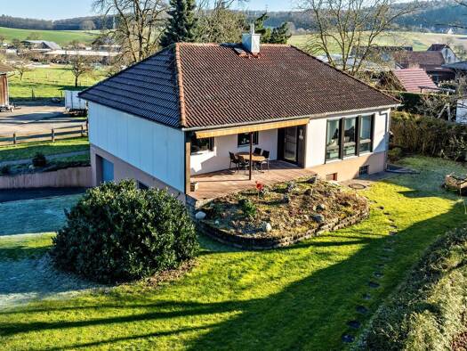 Einfamilienhaus zum Kauf 299.000 € 5 Zimmer 135 m² 1.596 m² Grundstück Breitenbronn Aglasterhausen 74858