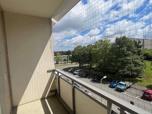 Wohnung zur Miete 330 € 3 Zimmer 60 m² 3. Geschoss frei ab sofort Dortmunder Straße 8 Neuplanitz Zwickau 08062