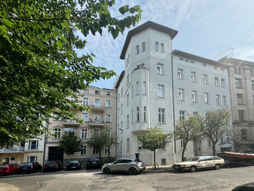 Wohnung zum Kauf 450.000 € 2 Zimmer 69 m²<br/>Wohnfläche Mitte Berlin 10115