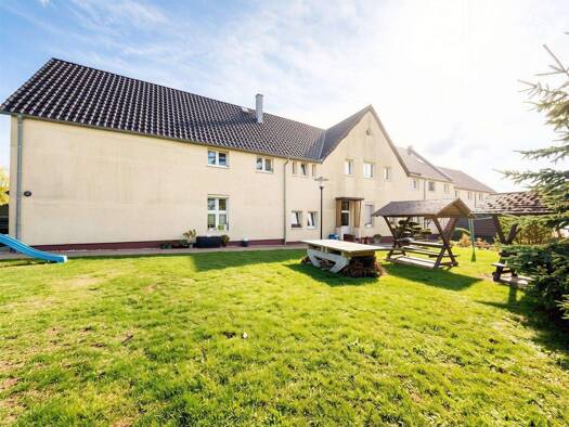 Mehrfamilienhaus zum Kauf 998.000 € 22 Zimmer 833 m² 2.275 m² Grundstück Bad Dürrenberg 06231