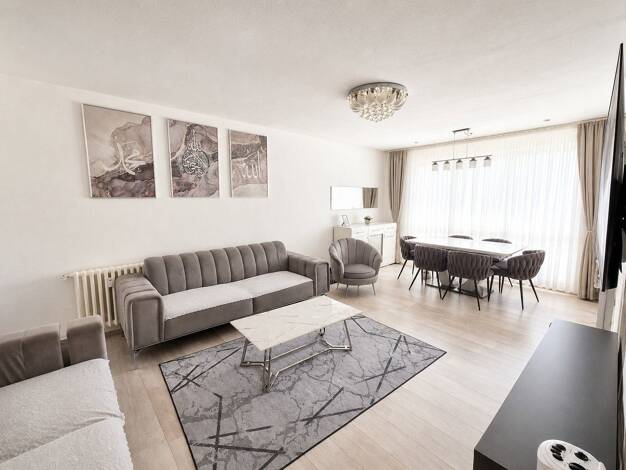 Wohnung zur Miete 720 € 3 Zimmer 80 m² 3. Geschoss frei ab 01.10.2026 Frohnhausen Stadtbezirk III 45144