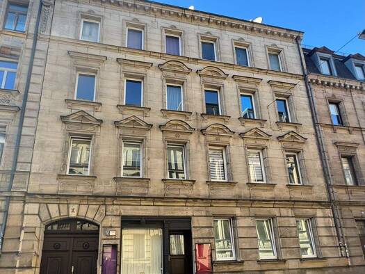 Mehrfamilienhaus zum Kauf als Kapitalanlage geeignet 1.499.000 € 15 Zimmer 455 m² 240 m² Grundstück Innenstadt Fürth 90762