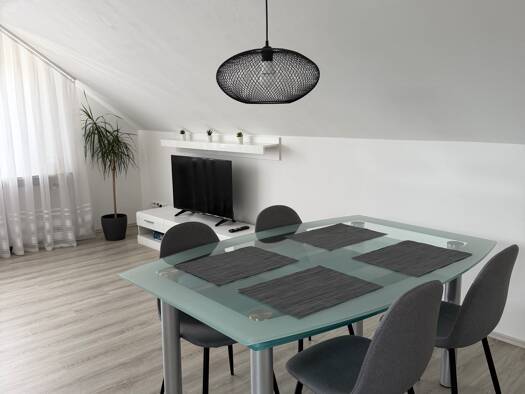 Wohnung zur Miete 600 € 2 Zimmer 55 m² Geschoss 2/3 frei ab sofort Kreuzwertheim Kreuzwertheim 97892