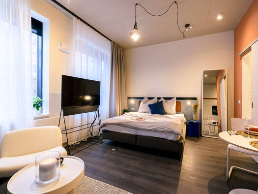 Studio zur Miete Wohnen auf Zeit 1.301 € 1 Zimmer 30 m² frei ab sofort Voltastraße 81 Bockenheim Frankfurt am Main 60486