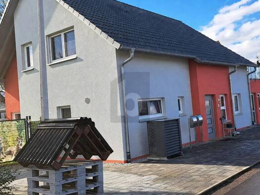 Mehrfamilienhaus zum Kauf 799.000 € 7 Zimmer 176 m² 694 m² Grundstück Neckarwestheim 74382
