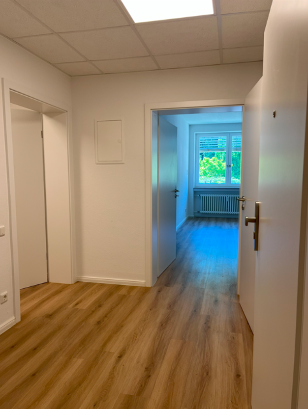 Wohnung zur Miete 741 € 2 Zimmer 67,3 m² EG frei ab sofort Löwensen Bad Pyrmont 31812