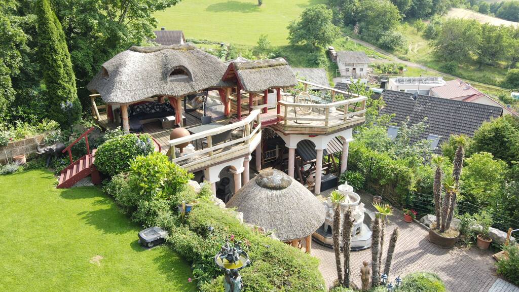 Villa zum Kauf 5.349.000 € 600 m² 10.000 m² Grundstück Dippach Eltmann 97483