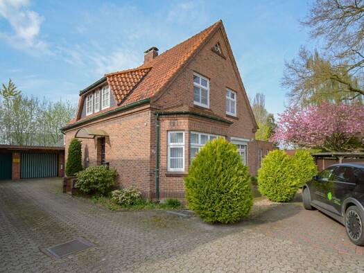Haus zum Kauf 369.000 € 8 Zimmer 201,2 m² 1.330 m² Grundstück Edewecht Edewecht 26188