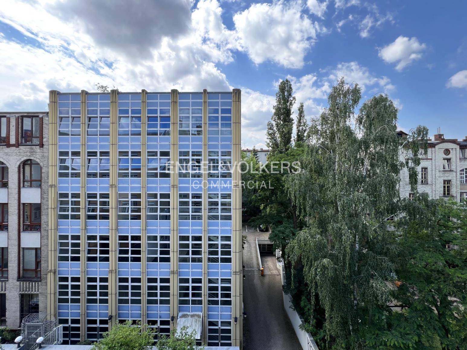 Büro-/Praxisfläche zur Miete 24 € 189 m²<br/>Bürofläche ab 189 m²<br/>Teilbarkeit Kreuzberg Berlin 10967