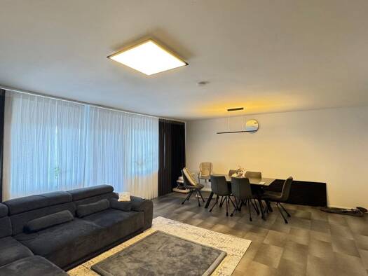 Wohnung zum Kauf 450.000 € 4 Zimmer 110 m² 3. Geschoss Lichtenhof Weiterer Innenstadtgürtel Süd 90459