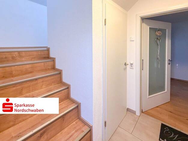 Wohnung zur Miete 980 € 3,5 Zimmer 100 m² frei ab 01.04.2026 Oettingen 86732