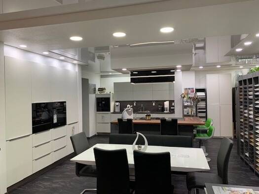 Büro zur Miete provisionsfrei 1.100 € 1 Zimmer 120 m² Bürofläche Rosenfeld 72348