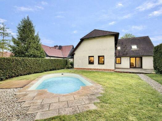 Einfamilienhaus zum Kauf 329.000 € 6 Zimmer 238 m² 717 m² Grundstück Raguhn Raguhn-Jeßnitz 06779