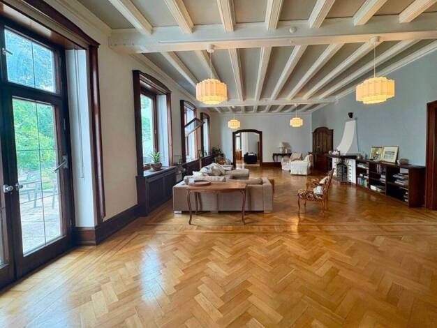 Wohnung zur Miete 2.700 € 5 Zimmer 260 m² Geschoss 1/2 frei ab 01.11.2026 Innenstadt Kaiserslautern 67655