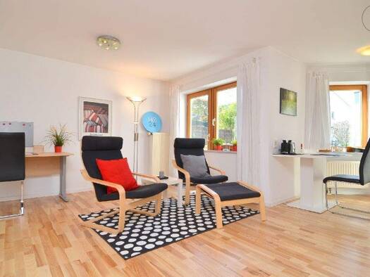 Wohnung zur Miete Wohnen auf Zeit 1.015 € 1 Zimmer 38 m² frei ab sofort Eselsberg Ulm 89075