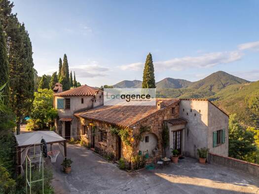 Villa zum Kauf 1.200.000 € 7 Zimmer 220 m² 13.000 m² Grundstück Théoule-sur-Mer 06590