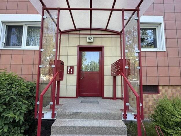 Wohnung zum Kauf provisionsfrei 269.000 € 4 Zimmer 79,4 m² Neubrandenburger Straße 92 Neu-Hohenschönhausen Berlin 13059