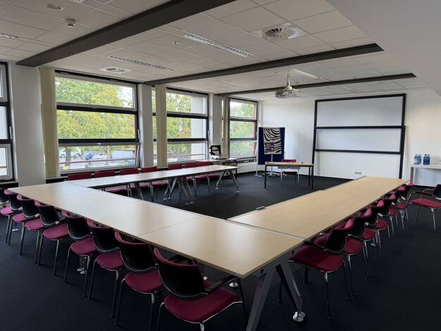 Bürofläche zur Miete provisionsfrei 1.900 € 141 m² Bürofläche Hilpertstraße Darmstadt Darmstadt 64295