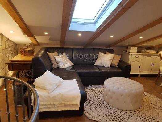 Wohnung zur Miete 700 € 2 Zimmer 50 m² Lovran Lovran