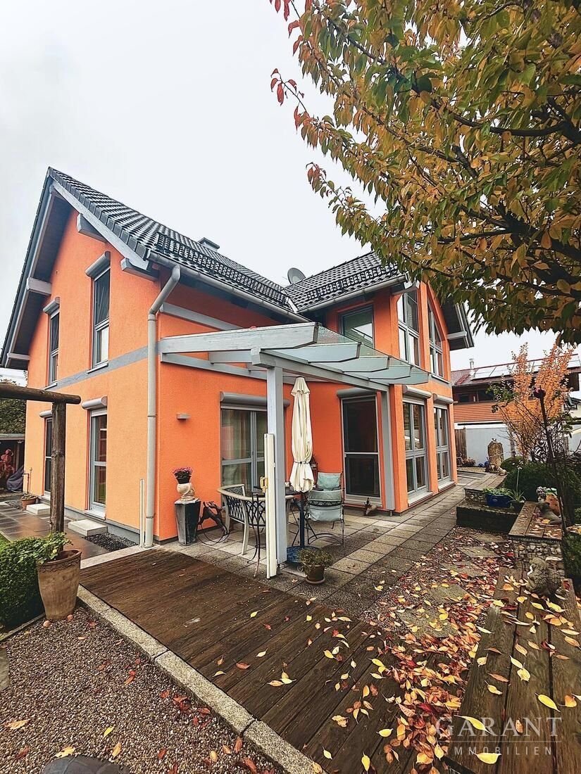 Einfamilienhaus zum Kauf 680.000 € 5 Zimmer 166 m²<br/>Wohnfläche 564 m²<br/>Grundstück Hiltenfingen 86856