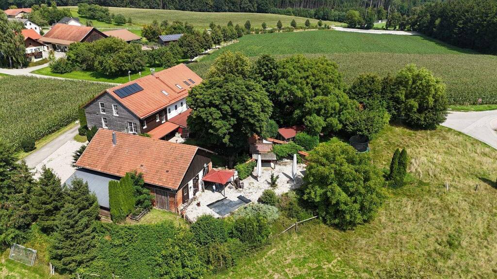 Mehrfamilienhaus zum Kauf 1.139.000 € 10 Zimmer 414 m² 7.559 m² Grundstück Bichl Neufraunhofen 84181