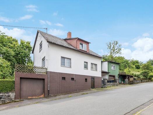 Einfamilienhaus zum Kauf 229.000 € 7 Zimmer 193 m² 697 m² Grundstück Sellnrod Mücke 35325