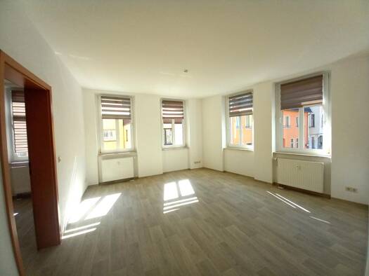 Wohnung zur Miete 250 € 44 m² Platz der Freiheit 4 Weida 07570