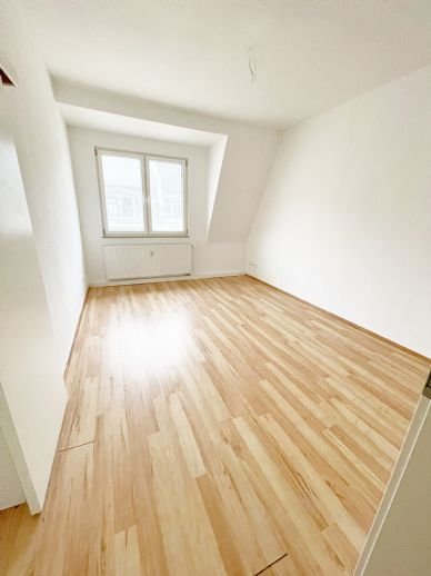 Wohnung zur Miete 294 € 1,5 Zimmer 42,7 m²<br/>Wohnfläche 4.<br/>Geschoss 01.03.2025<br/>Verfügbarkeit Schützenhausstraße 13 Volkmarsdorf Leipzig 04315