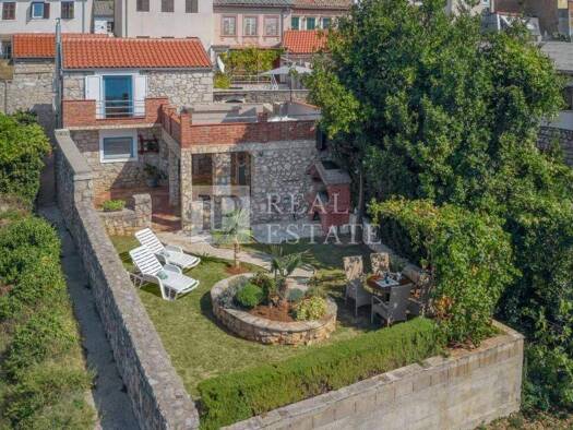 Haus zum Kauf 415.000 € 3 Zimmer 130 m² Crikvenica Centar