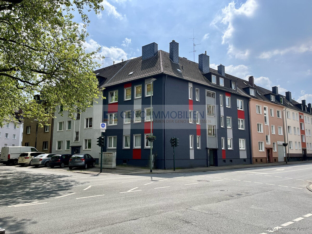 Mehrfamilienhaus zum Kauf als Kapitalanlage geeignet 630.000 € 25 Zimmer 470 m²<br/>Wohnfläche 262 m²<br/>Grundstück Altendorf Essen 45143