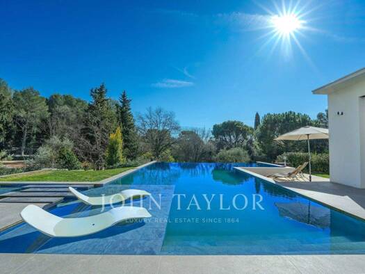 Villa zum Kauf 2.790.000 € 10 Zimmer 323 m² 3.115 m² Grundstück Nord Roquefort-les-Pins 06330