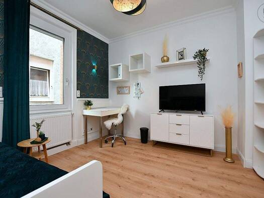 WG-Zimmer zur Miete Wohnen auf Zeit 670 € 13 m² 1. Geschoss frei ab 01.02.2026 Mitte Ludwigsburg 71638