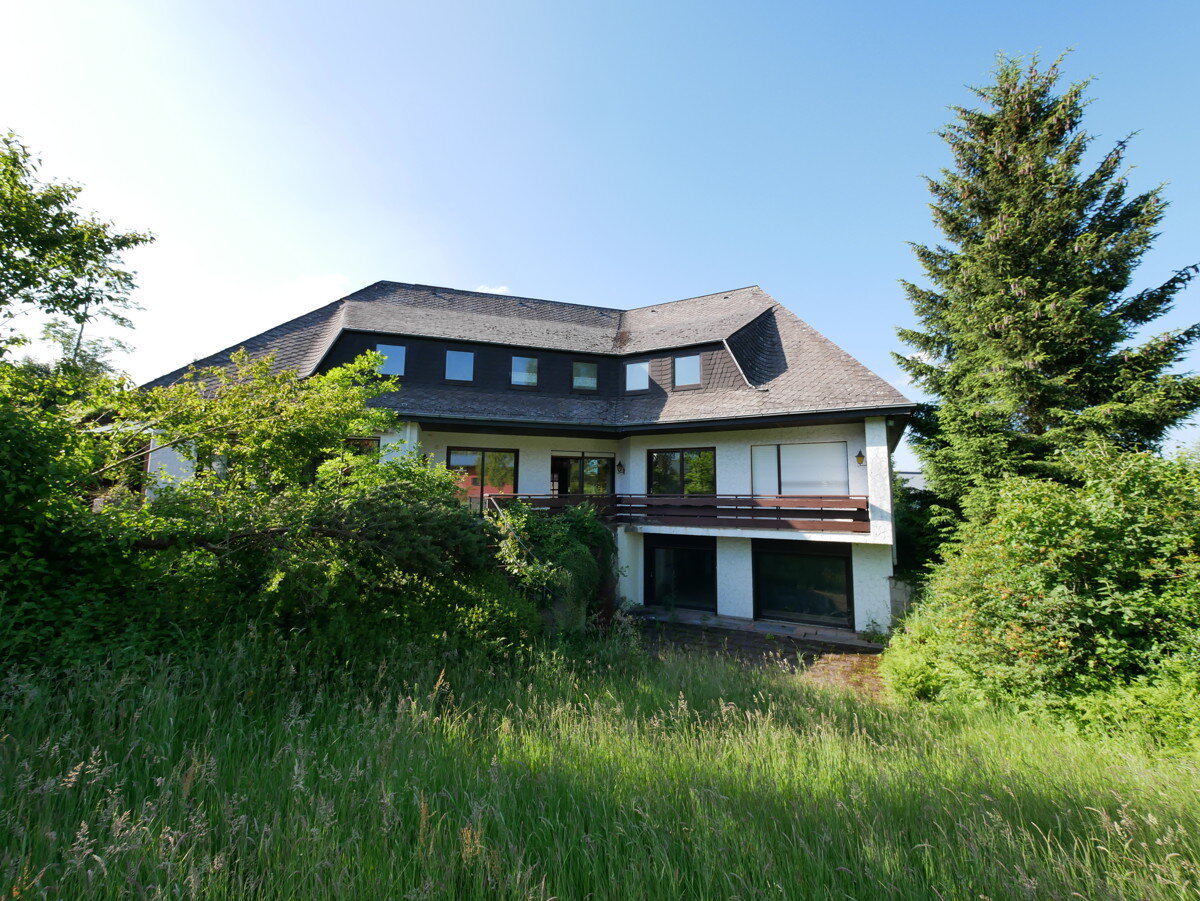 Einfamilienhaus zum Kauf 429.000 € 11 Zimmer 515,1 m²<br/>Wohnfläche 4.084 m²<br/>Grundstück Bad Driburg Bad Driburg 33014