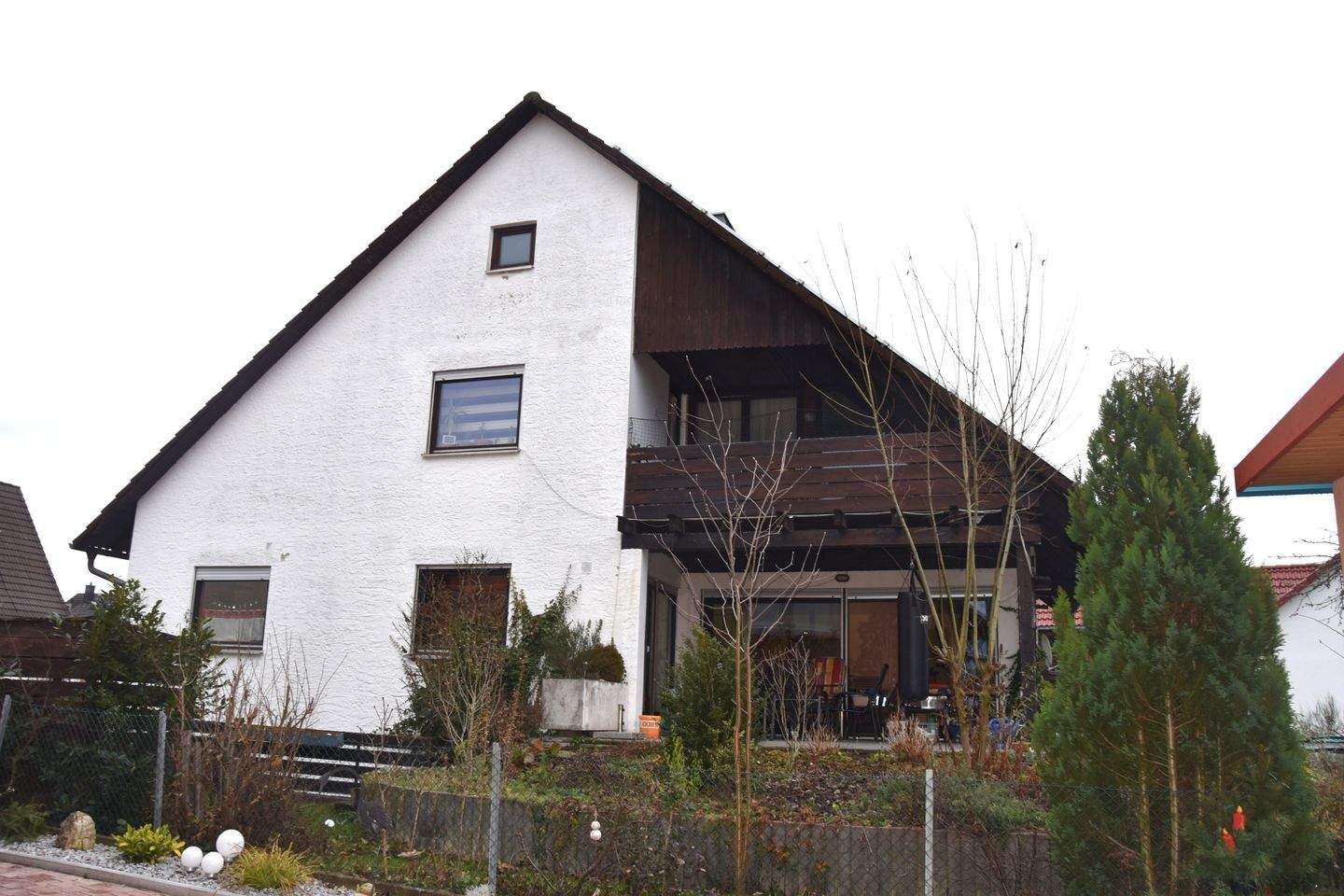 Immobilie in Hemhofen - 2 Einfamilenhäuser mit Garage, Stellplätzen und Nebengebäude in sehr ruhiger Lage von Hemhofen - Bild 0