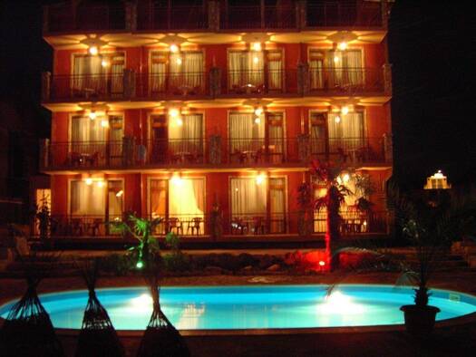 Hotel zum Kauf provisionsfrei 1.025.000 € 29 Zimmer 29 Betten 200 m² Gastrofläche Ravda 8221